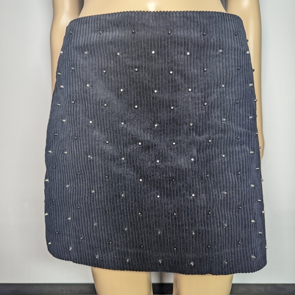 NEW Blank NYC Corduroy Chrome accent skirt AMAZING Sz 12 black - Picture 1 of 7